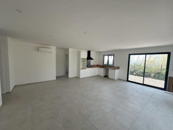 Offres de location Maison Vinça 66320